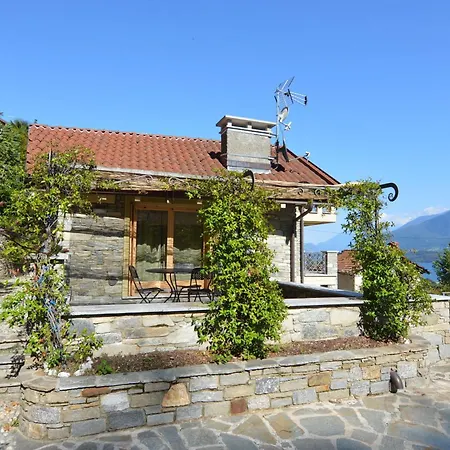 Apartment Giglio Rosso In Gravedona Ed Uniti *
